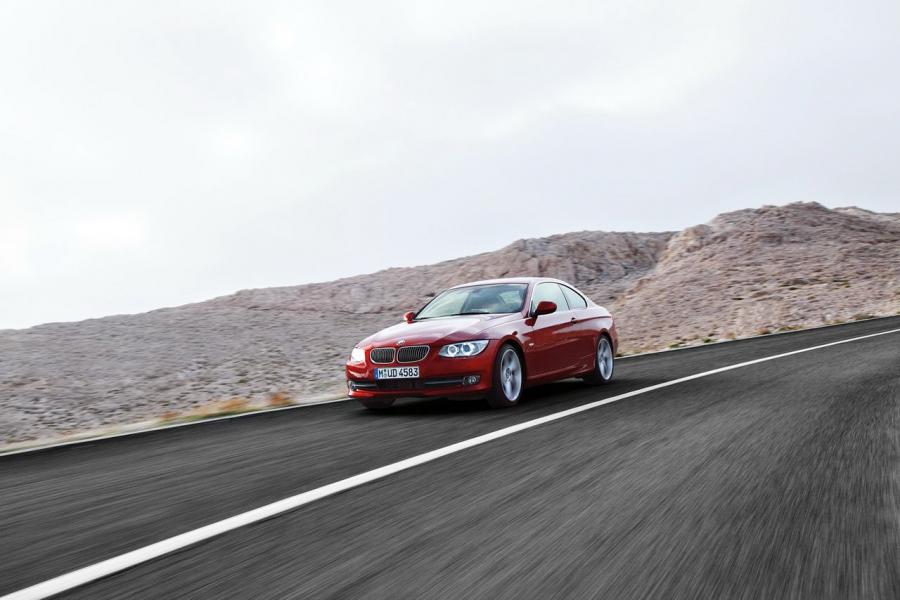  BMW 335i 2011 года  (фото 17 из 37)